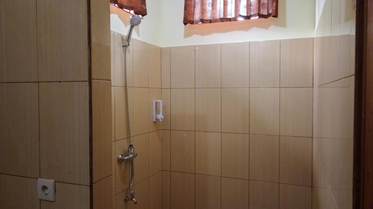 Bale Kembang Kuning Apartment Тетебату Екстериор снимка