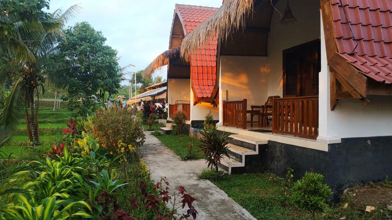 Bale Kembang Kuning Apartment Тетебату Екстериор снимка
