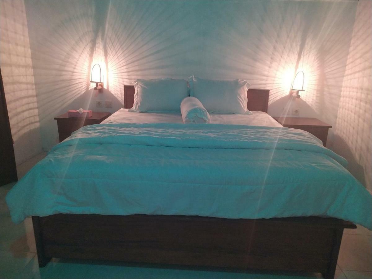Bale Kembang Kuning Apartment Тетебату Екстериор снимка